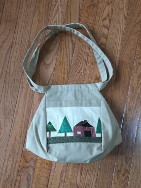 Vintage Artisan Crafted Shoulder Bag with Patchwork Cottage Design